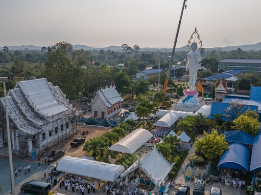 สมุทรปราการก้าวหน้า พร้อมใจร่วมพิธียกพระเกศ เบิกเนตรพระพุทธพรศรีอัศวมุนี 