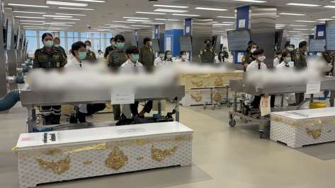 สถาบันการแพทย์จักรีนฤบดินทร์ เคลื่อนย้ายร่างอาจารย์ใหญ่ 67 ร่าง เพื่อประกอบพิธีทางศาสนา