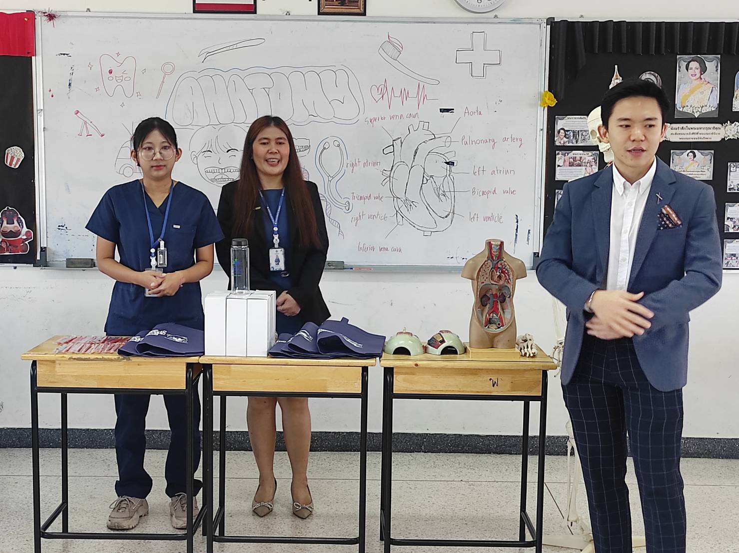 โรงเรียนสาธิตบางนา จัดกิจกรรมนักเรียนได้เรียนรู้และสัมผัสประสบการณ์จริงกับผู้ประกอบอาชีพหลากหลาย