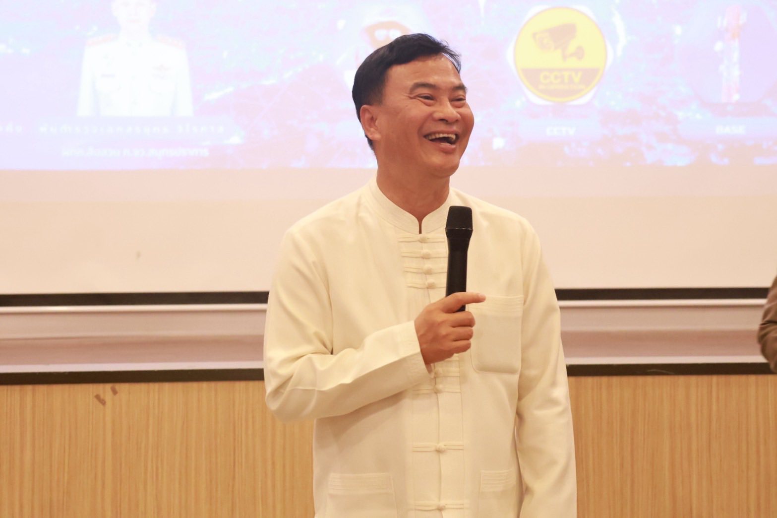 เปิดบ้านเทศบาลแพรกษา ต้อนรับ ผบก.ภ.จว.สมุทรปราการ เยี่ยมชมเทคโนโลยีการบริการประชาชน มุ่งพัฒนาท้องถิ่นสู่ยุคดิจิทัล