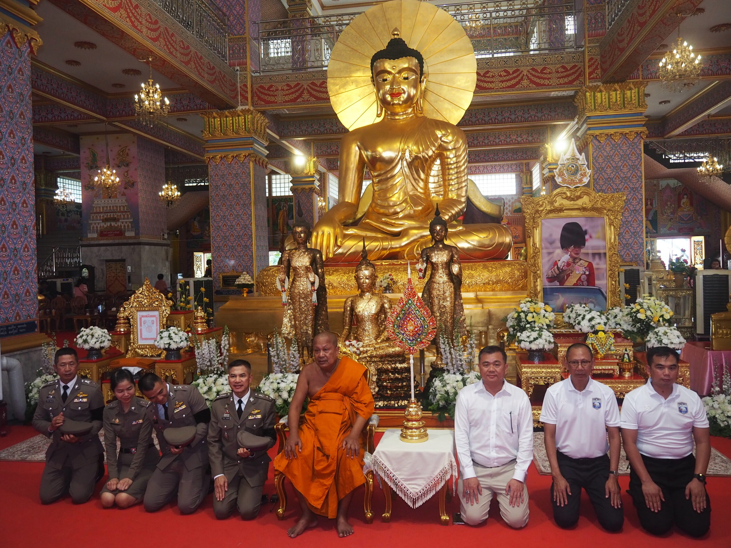 พระบาทสมเด็จพระเจ้าอยู่หัว ทรงพระกรุณาโปรดเกล้า ฯ ให้ นายเศรษฐพุฒิ สุทธิวาทนฤพุฒิ องคมนตรี เชิญสัญญาบัตร พัดยศ และผ้าไตร ถวาย แด่ พระราชวิชิรคณาทร วันอังคารที่ 28 เดือน เมษายน พุทธศักราช 2569 เวลา 14.00 น. ณ พระมหาเจดีย์ วัดบางพลีใหญ่กลางพระบาทสมเด็จพระเจ้าอยู่หัว ทรงพระกรุณาโปรดเกล้า ฯ ให้นายเศรษฐพุฒิ สุทธิวาทนฤพุฒิ องคมนตรี เชิญสัญญาบัตร พัดยศ และผ้าไตร มาถวายให้พระวชิรคณาทร (จรูญ ฐานธมฺโม) เป็น พระราชวชิรคณาทร บวรสังฆกิจจานุกิจ มหาคณิสสร บวรสังฆาราม คามวาสี พระราชาคณะชั้นราช สถิต ณ วัดบางพลีใหญ่กลาง จังหวัดสมุทรปราการ