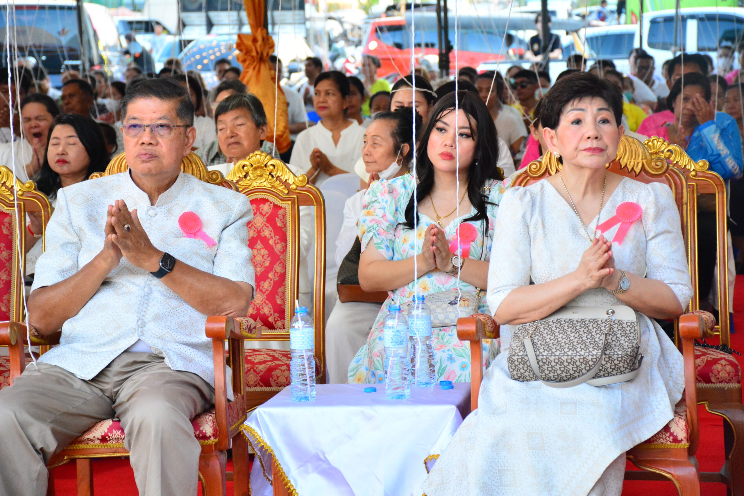 ครอบครัว “พาณิชย์พิศาล”