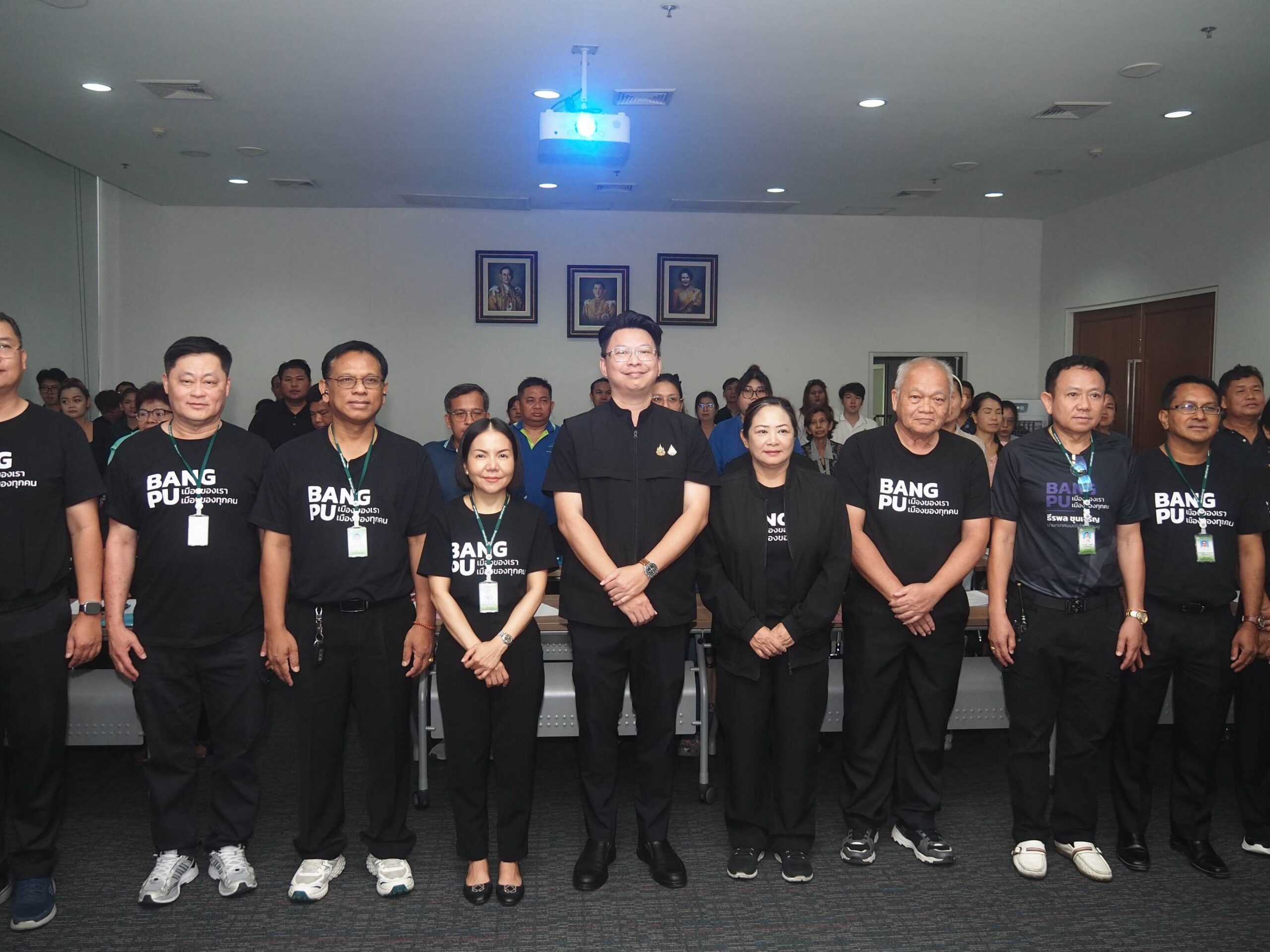 เทศบาลตำบลบางปู จัดโครงการพัฒนาศักยภาพผู้ประกอบกิจการและผู้สัมผัสอาหาร หลักสูตรผู้ประกอบกิจการ จำนวน 50 คน และหลักสูตรผู้สัมผัสอาหาร จำนวน 50 คน