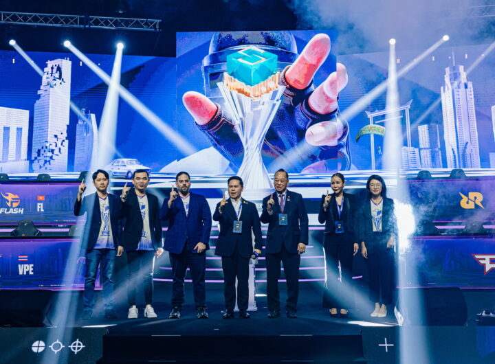 “วราวุธ ศิลปอาชา”รมว.กระทรวงการพัฒนาสังคมฯประธานเปิดงานแข่งขัน Esports ระดับ South East Asia เมื่อเวลา 15.30น.วันที่ 31พ.ค.2567 ที่Convention Hall ชั้น 6 ศูนย์การค้าอิมพี่เรียล เวิลด์ สำโรง นายวราวุธ ศิลปะอาชา รัฐมนตรีว่าการกระทรวงการพัฒนาสังคมและความมั่นคงของมนุษย์ เป็นประธานเปิดงานการแข่งขัน PUBG MOBILE Super League SEA Summer 2024 ศูนย์การค้าอิมพีเรียล เวิลด์ สำโรง, บริษัท VSPO, และ PUBG MOBILE ประเทศไทยได้ร่วมมือกันจัดการแข่งขัน PUBG MOBILE Super League SEA Summer 2024 ชิงเงินรางวัลรวมกว่า 7,300,000บาท (200,000 ดอลลาร์สหรัฐฯ) เป็นการแข่งขัน Esports ระดับ South East Asia ซึ่งถือเป็นครั้งแรกในประวัติศาสตร์ ที่ประเทศไทยได้เป็นเจ้าภาพ การแข่งขัน PMSL มีการถ่ายทอดสดแบบ Streaming มีผู้ชมทั่วโลกประมาณ 65-70 ล้านคน และ ผู้ชมในประเทศไทยประมาณ 15-20 ล้านคนต่อ Season กีฬาEsports เป็นกีฬาที่กำลังเป็นที่นิยมทั่วโลก และได้รับการบรรจุเข้าเป็นกีฬาโอลิมปิค จึงเป็นเรื่องสำคัญสำหรับประเทศไทย และสำหรับประเทศทางเอเชียตะวันออกเฉียงใต้ ที่จะได้ร่วมมือร่วมใจกันส่งเสริมกีฬานี้ให้เป็นกีฬาที่ได้มาตรฐาน เป็นกีฬาระดับสากลที่จะยังประโยชน์ให้กับเยาวชนและนักกีฬาต่อไป นายสงคราม กิจเลิศไพโรน์ ที่ปรึกษานายกรัฐมนตรี จึงเล็งเห็นความสำคัญทางด้านการศึกษา และการสร้างอาชีพจากกีฬา Esports ซึ่งก่อให้เกิดหลากหลายอาชีพกลายเป็นอุตสาหกรรมEsports ตั้งแต่ด้านกีฬา, ด้านการทำสื่อ, การทำการตลาด, การใช้เทคโนโลยี, การสร้างบุคลิกภาพสำหรับผู้ประกาศ, ผู้บรรยายเกม, ผู้วิเคราะห์ และอื่นๆอีกมากมาย ซึ่งทั้งหมดนี้ที่ผ่านมาคนไทยเราทำได้ดีหากสามารถสร้างความสนใจมากขึ้น มีความนิยมมากขึ้น ก็จะกลายเป็น Soft Power ที่สำคัญอีกด้านหนึ่งจากงานที่ศูนย์การค้าอิมพีเรียล เวิลด์ สำโรง และคณะผู้จัดงาน จึงได้ต่อยอดในเรื่อง"โอกาสทางการศึกษา" ที่กีฬานี้สามารถนำไปสร้างอาชีพใหม่ๆในอุตสาหกรรมEsport โดยมีการจัดการบรรยาย และ การทัศนศึกษาสถานที่จัดงาน ให้ความรู้กับนักเรียนระดับมัธยมศึกษา และนักศึกษาระดับมหาวิทยาลัย ในช่วงวันที่ 23-24 พฤษภาคม 2567ที่ผ่านมา อันเป็นองค์ประกอบที่สำคัญของการเคลื่อนวงการอุตสาหกรรม Esportsในประเทศไย ให้มีกาพัฒนาทักษะ ทันกับวิวัฒนาการในดิจิทัล การแข่งขัน PUBG MOBILE Super League SEA Summer 2024 มีทีมนักกีฬาเข้าร่วมทั้งหมด 24 ทีม จาก 4 ประเทศ ได้แก่ ประเทศเวียดนาม มาเลเชีย อินโดนีเซีย และ ไทยโดยมีนักกีฬาEsports จากไทย 5 ทีม คือ FaZe Clan, The Infinity, Vampire Esports, Xerxia Esports และTeam NKT การแข่งขัน แบ่งเป็น 2 รอบรอบแบ่งกลุ่ม ทุกวันพุธ-อาทิตย์ ระหว่างวันที่ 8-26 พฤษภาคม 2567 ถ่ายทอดสดแบบ streaming นาย วราวุธ ศิลปะอาชา รัฐมนตรีว่าการกระทรวงการพัฒนาสังคมและความมันคงของมนุษย์ ขึ้นกล่าวเปิดงาน เป็นตัวแทนของรัฐบาลไทยขอบคุณคณะผู้จัดงาน VSPO และ PUBG MOBILE ที่ได้คัดเลือกประเทศไทยเป็นสถานที่แข่งขัน Tournament ที่สำคัญระดับ South East Asia และประเทศไทยยินดีที่จะสร้างความร่วมมือในการจัดงานระดับสากล เพื่อส่งเสริมอุตสาหกรรมEsportในประเทศไทยให้เป็นSoft Powerในอนาคตต่อไป