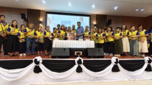 กองสวัสดิการสังคม เทศบาลเมืองแพรกษาใหม่ ร่วมกับโรงเรียนผู้สูงอายุแพรกษาใหม่ จัดงานวันคล้ายวันเกิด ให้นายอำนวย บุญริ้ว นายกเทศมนตรีเมืองแพรกษาใหม่