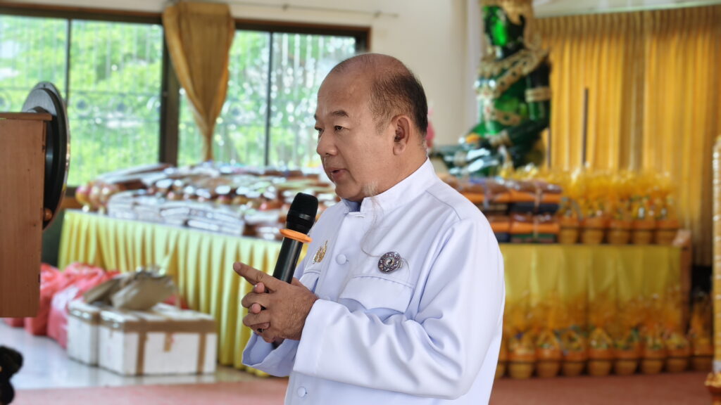 ที่ศูนย์อบรมจริยธรรมเยาวชนวัดชัยมงคล ตำบลปากน้ำ อำเภอเมือง จังหวัดสมุทรปราการ ซินแสธีรพัตฌ์ เตชไชยพัตน์ (อาจารย์ใหญ่) ประธานและผู้ก่อตั้งศาลเจ้านาจาซาไท้จื้อ ปากน้ำ ได้เป็น ประธานและเจ้าภาพงานบวชเฉลิมพระเกียรติ ฝ่ายฆราวาส ในพิธีอุปสมบทหมู่ เฉลิมพระเกียรติถวายเป็นพระราชกุศลแด่พระบาทสมเด็จพระเจ้าอยู่หัว เนื่องในโอกาสเฉลิมพระชนมพรรษา 74 พรรษา 28 กรกฎาคม 2569 เฉลิมพระชนมพรรษารัชกาลที่10 พร้อมด้วยนายเอกนรินทร์ กลัดแก้ว / นายพลไพศาล เลิศกวินโชค รองประธานฯ และได้ร่วมในงานอุปสมบทเฉลิมพระเกียรติ โดยมีพุทธศาสนิกชน ร่วมเข้าโครงการบวชในครังนี้ จำนวน 84 รูป โดยมีพระมหาบุญสม อาจินปุญโญ หัวหน้าพระวิทยากรศูนย์อบรมจริยธรรมเยาวชนวัดชัยมงคล เป็นประธานดำเนินการ รวมทั้ง ดร.วิชัย จันทร์จำรูญ ประธานสภาวัฒนธรรมจังหวัดสมุทรปราการ และญาติพี่น้องของผู้ที่เข้าพิธีอุปสมบท มาร่วมพิธีด้วยความปลาบปลื้มใจ ภายในงานได้ มีพิธีปลงผม พิธีแห่นาคไปยังศาลเจ้าพ่อหลักเมือง เพื่อไปขอขมากรรมแด่สิ่งศักดิ์สิทธิ์ และมีพิธีทำขวัญนาคที่วัดชัยมงคล และในวันรุ่งขึ้นซินแสธีรพัตฌ์ เตชไชยพัตน์ (อาจารย์ใหญ่) ก็ได้เป็นประธานและเจ้าภาพถวายผ้าไตรในพิธีอุปสมบทหมู่จำนวน 84 รูป เพื่อถวายเป็นพระราชกุศลแด่พระบาทสมเด็จพระเจ้าอยู่หัว เนื่องในโอกาสเฉลิมพระชนมพรรษา 74 พรรษา โครงการดังกล่าวทำให้ประชาชนได้มีโอกาส ร่วมแสดงความจงรักภักดีและถวายพระราชกุศล รวมถึงได้ศึกษาเรียนรู้หลักธรรมในพระพุทธศาสนา และสามารถนำมาปรับใช้เป็นหลักในการประพฤติปฏิบัติในชีวิตประจำวัน อันจะนำไปสู่การอยู่ในสังคมร่วมกัน อย่างสันติสุขต่อไป